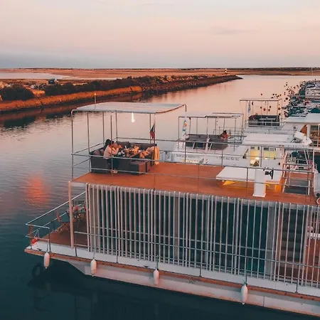 Barco Casa Marina 보트호텔