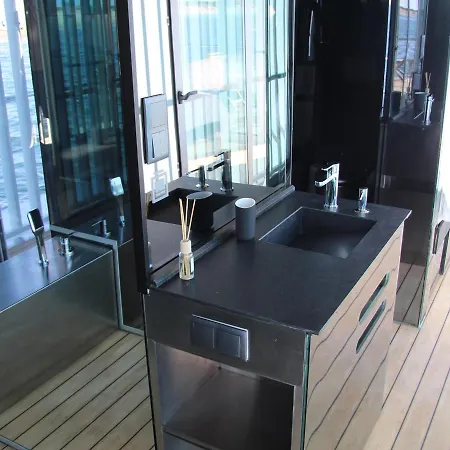 Barco Casa Marina Πλωτό κατάλυμα Fuzeta